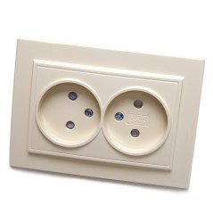 Розетка двухместная б/з,с защитной шторкой,250В, 10А, серия Эрна, слоновая кость Stekker