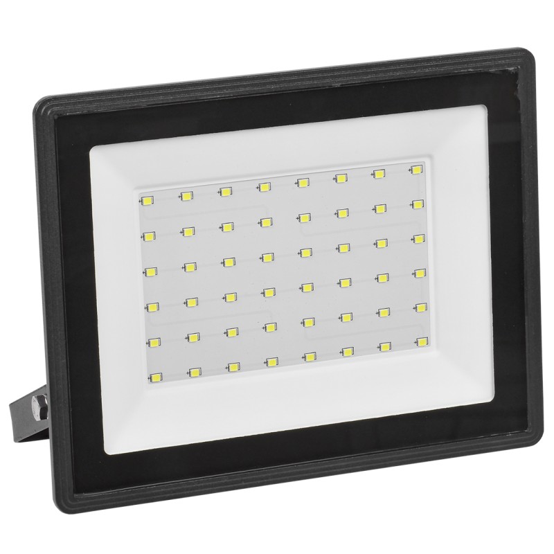 Прожектор LED СДО 06-70 IP65 4000К черный IEK