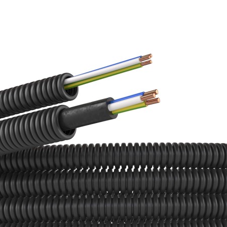 Труба ПНД гибкая гофрированная, д.16мм, цвет черный, с проводом 2,5x3 ПВ-1 (ПуВ) гост+, 50м