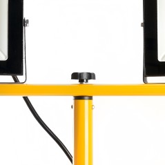 Прожекторы светодиодные ДО-2х70 на штативе 6400К 12600Лм IP65