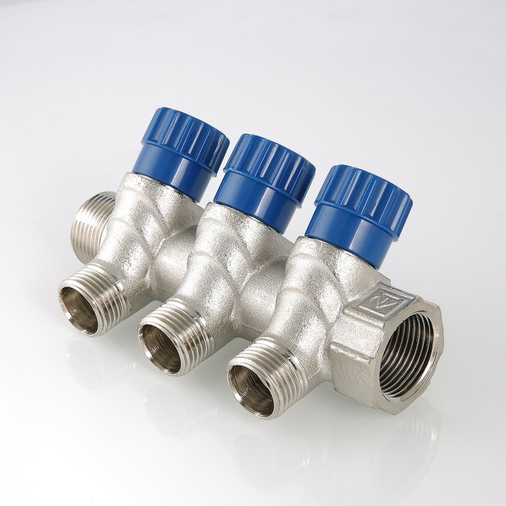 Коллектор 3/4'x4 выхода 1/2' НР с вентилями Коллектор 3/4'x4 выхода 1/2' НР с вентилями