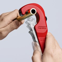 KNIPEX TubiX труборез для стали и цветных металлов, рез d 6 - 35 мм (1/4''-1 3/8''), толщина стенок до 2 мм, L-260 мм, с держате