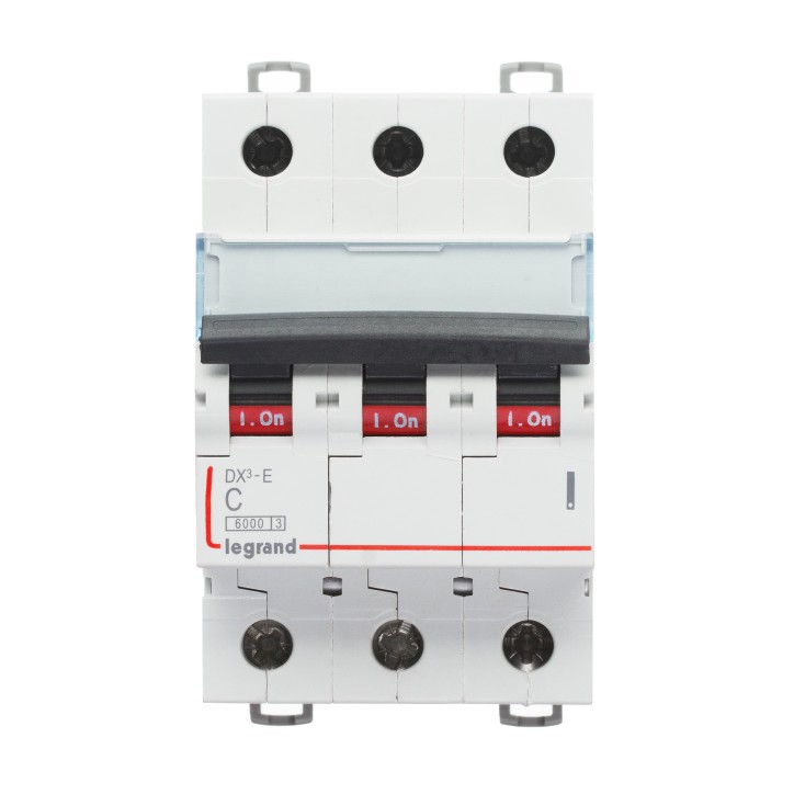 Выключатель автоматический трехполюсный 4А C DX3-E 6kA/6kА