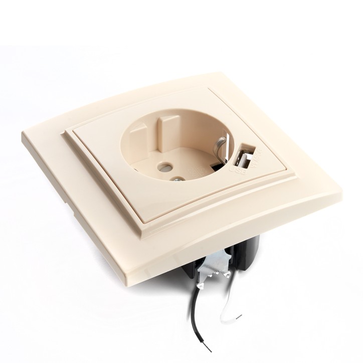 Розетка одноместная с/з с защитной шторкой и с USB, серия Эрна, слоновая кость, Stekker Розетка одноместная с/з с защитной шторкой и с USB, серия Эрна, слоновая кость, Stekker