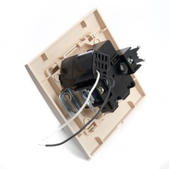 Розетка одноместная с/з с защитной шторкой и с USB, серия Эрна, слоновая кость, Stekker