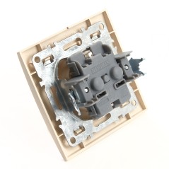 Розетка одноместная с/з,с защитной шторкой,250В, 16А, серия Эрна, слоновая кость Stekker