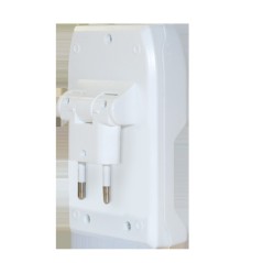 Зарядное устройство B-95 (4xAA/AAA, инд. каналы)