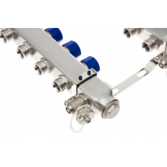 Коллекторная группа SSM-10R set 10 контуров 1'X3/4' с термостатическими клапанами и кронштейнами