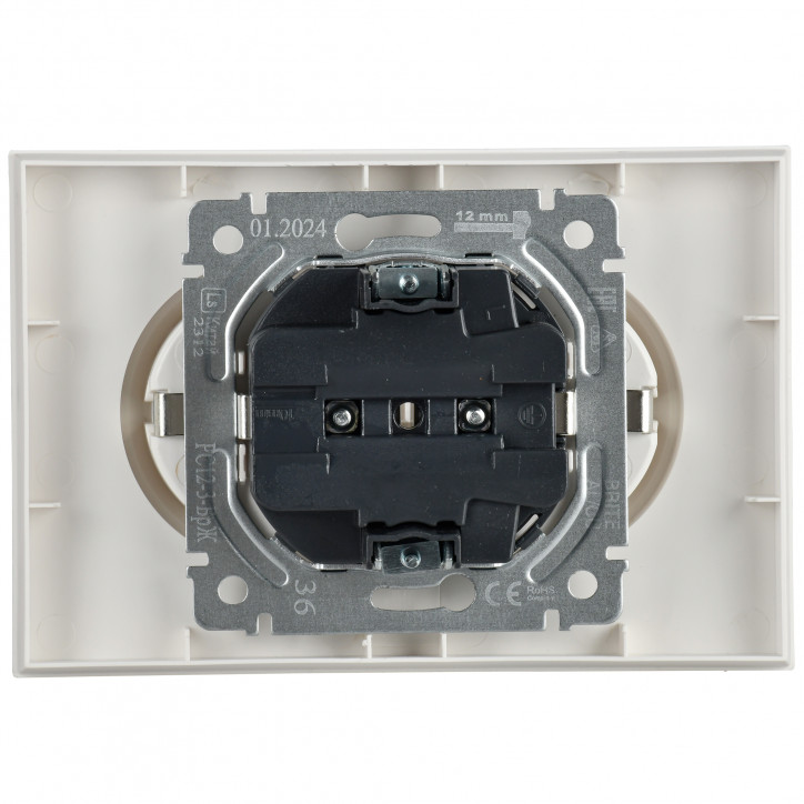 BRITE Розетка двойная с заземлением без защитных шторок 16А в сборе РС12-3-БрЖ жемчуг BRITE Розетка двойная с заземлением без защитных шторок 16А в сборе РС12-3-БрЖ жемчуг