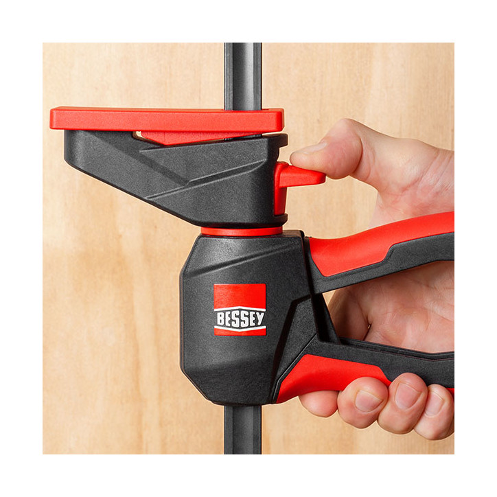 Струбцина пистолетного типа, 1.4 кН, 600 мм x 80 мм, распор 195 - 765 мм, с вращающейся на 360 градусов рукояткой, EZ360