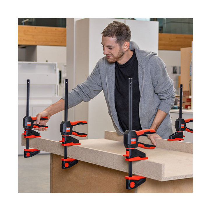 Струбцина пистолетного типа, 1.4 кН, 600 мм x 80 мм, распор 195 - 765 мм, с вращающейся на 360 градусов рукояткой, EZ360