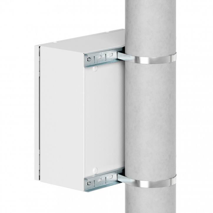 Комплект крепления на столб для навесных и клеммных корпусов, ширина корпуса 150 мм