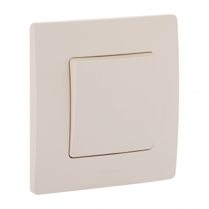 Переключатель одноклавишный IP44 - Legrand Etika - 10А 250В безвинтовые зажимы - слоновая кость Переключатель одноклавишный IP44 - Legrand Etika - 10А 250В безвинтовые зажимы - слоновая кость