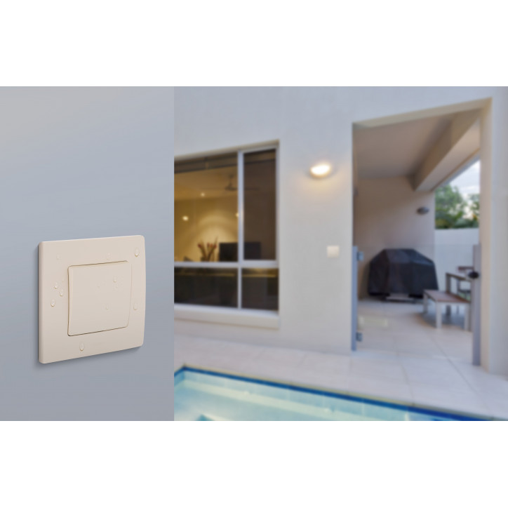 Переключатель одноклавишный IP44 - Legrand Etika - 10А 250В безвинтовые зажимы - слоновая кость Переключатель одноклавишный IP44 - Legrand Etika - 10А 250В безвинтовые зажимы - слоновая кость