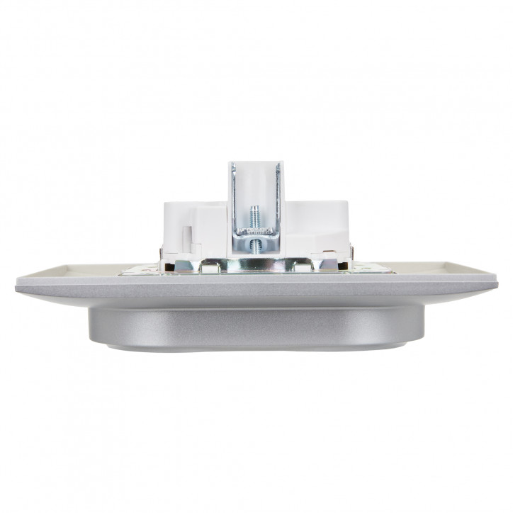 SKANDY Розетка 2-местная с заземлением с защитными шторками 16А в сборе SK-R07S серебряный IEK