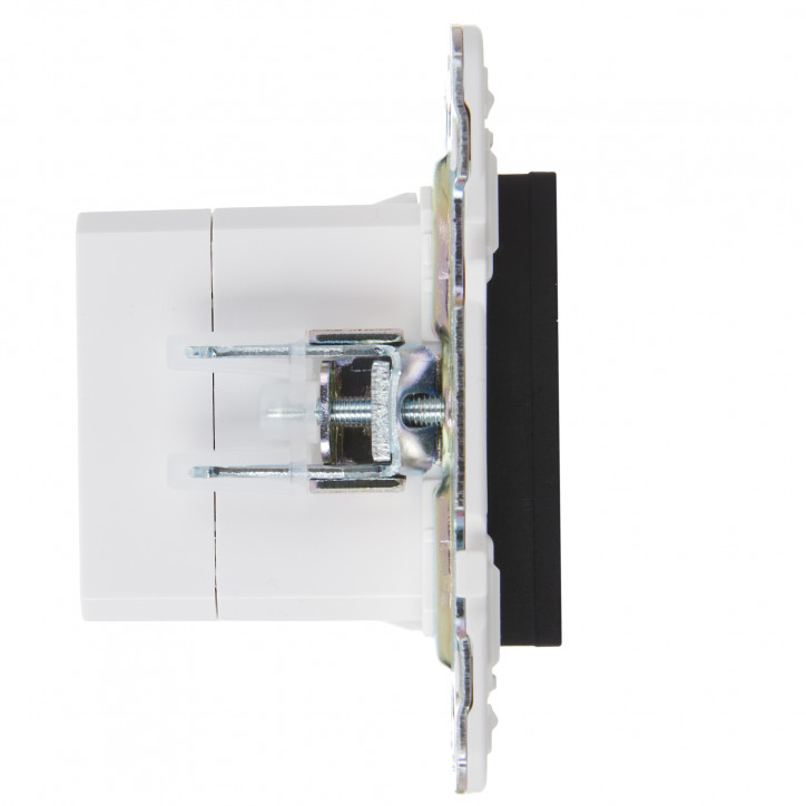 SKANDY Розетка USB A+C 3,1А SK-R14Bl черный IEK SKANDY Розетка USB A+C 3,1А SK-R14Bl черный IEK