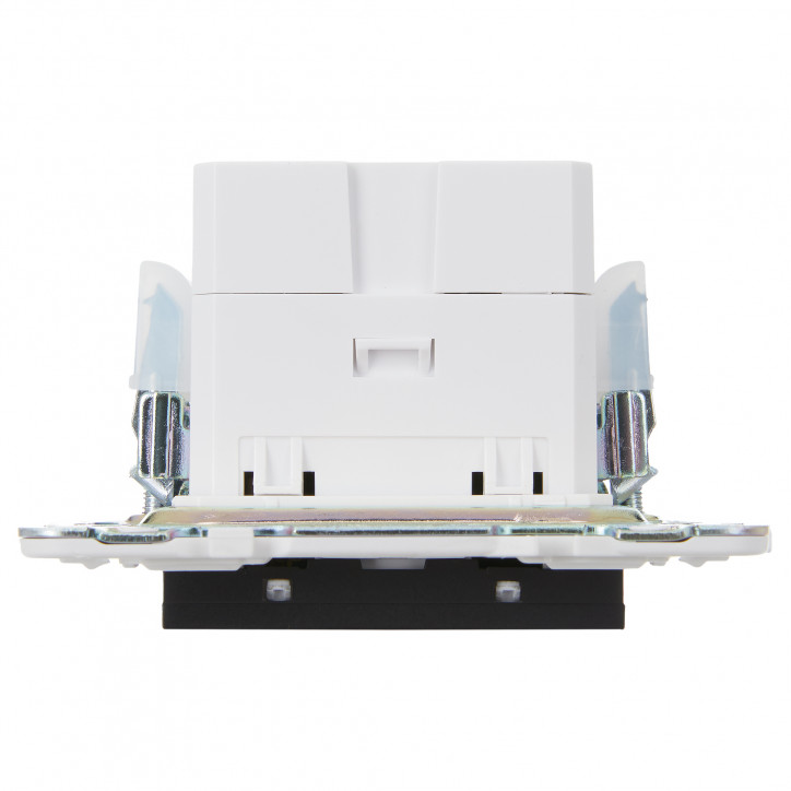 SKANDY Розетка USB A+C 3,1А SK-R14Bl черный IEK SKANDY Розетка USB A+C 3,1А SK-R14Bl черный IEK