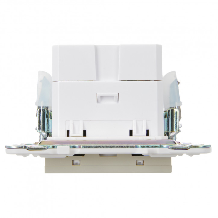 SKANDY Розетка USB A+C 3,1А SK-R14B бежевый IEK SKANDY Розетка USB A+C 3,1А SK-R14B бежевый IEK