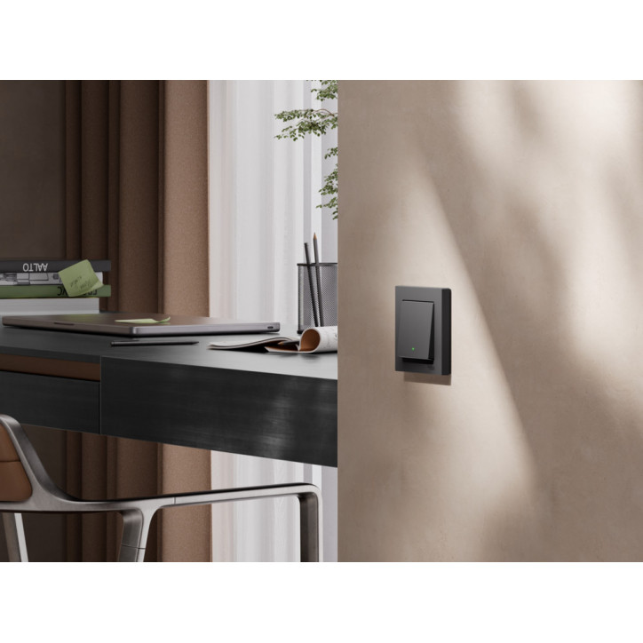 ATLASDESIGN SMART 1-кл. ВЫКЛЮЧАТЕЛЬ с подсв., Zigbee, сх.1, L+N, 10А, мех., КАРБОН ATLASDESIGN SMART 1-кл. ВЫКЛЮЧАТЕЛЬ с подсв., Zigbee, сх.1, L+N, 10А, мех., КАРБОН