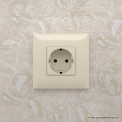 Avanti Розетка в стену, 2P+E, с защитными шторками, ''Ванильная дымка''