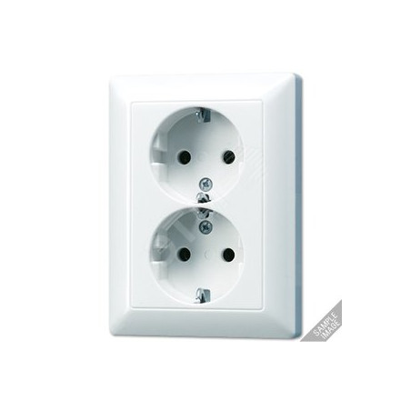 Штепсельная розетка двойная с шторками SCHUKO 16A 250В. Материал- термопласт. Цвет- слоновая кость