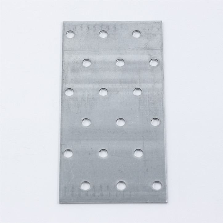 Пластина соединительная 100х100х1.8 оцинкованная Пластина соединительная 100х100х1.8 оцинкованная